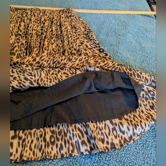 Skirt Size XL Extra Large Cheetah Brown Black Pleated Mob Wife Office Siren - Picture 5 of 9
